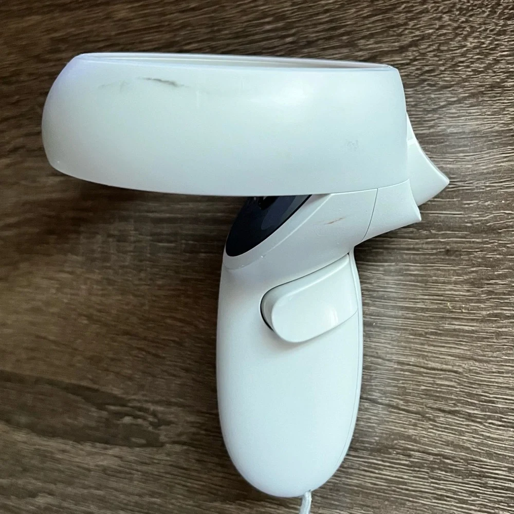 Oculus Quest 2 USED with Pro Strap and Rechargeable Batteries